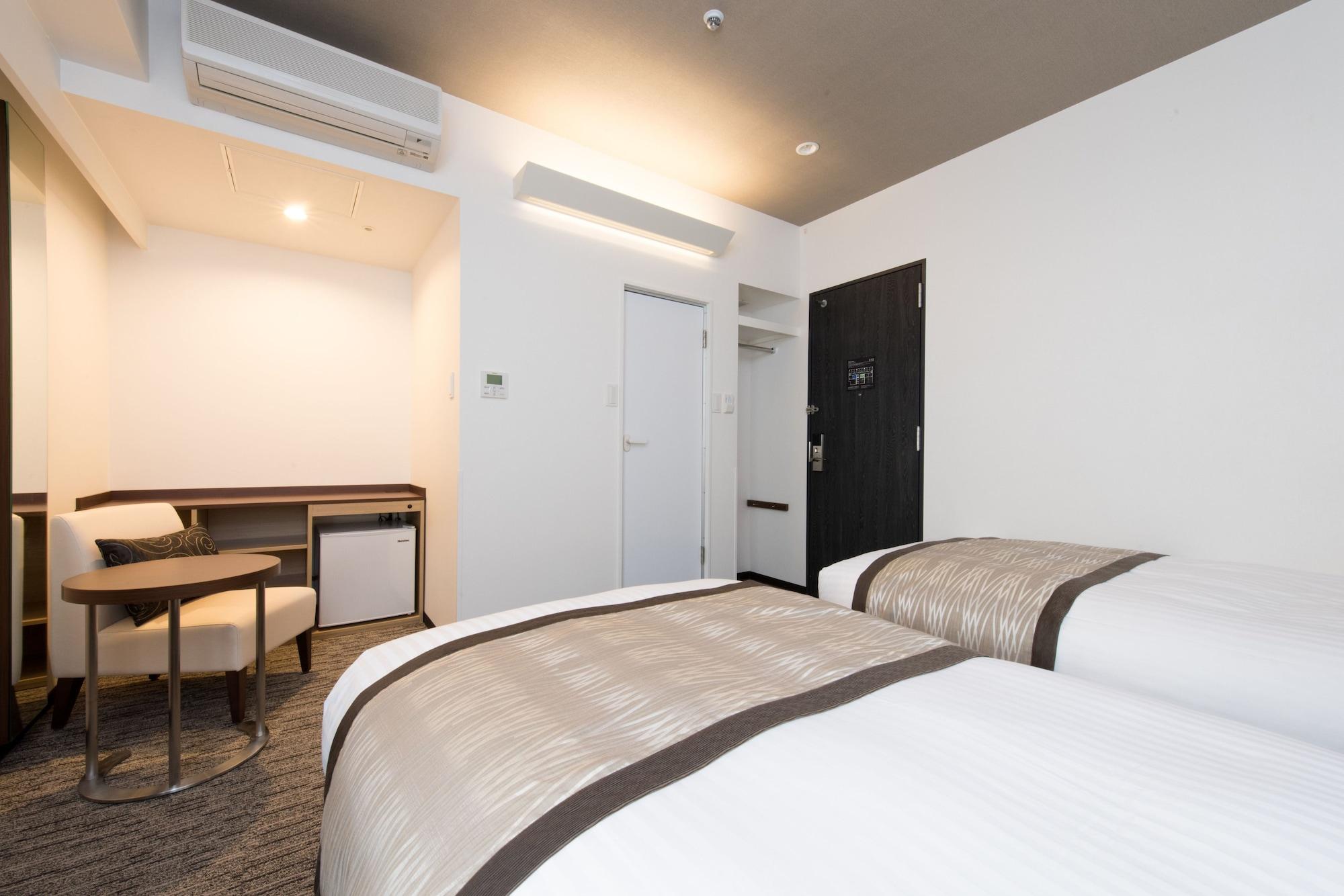 Hotel Mystays Shin Osaka Conference Center Екстер'єр фото