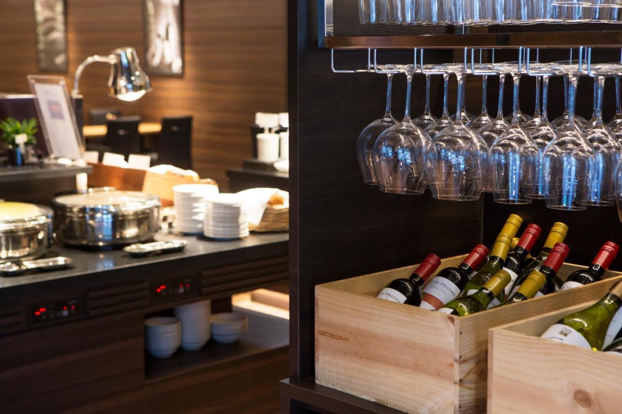 Hotel Mystays Shin Osaka Conference Center Екстер'єр фото
